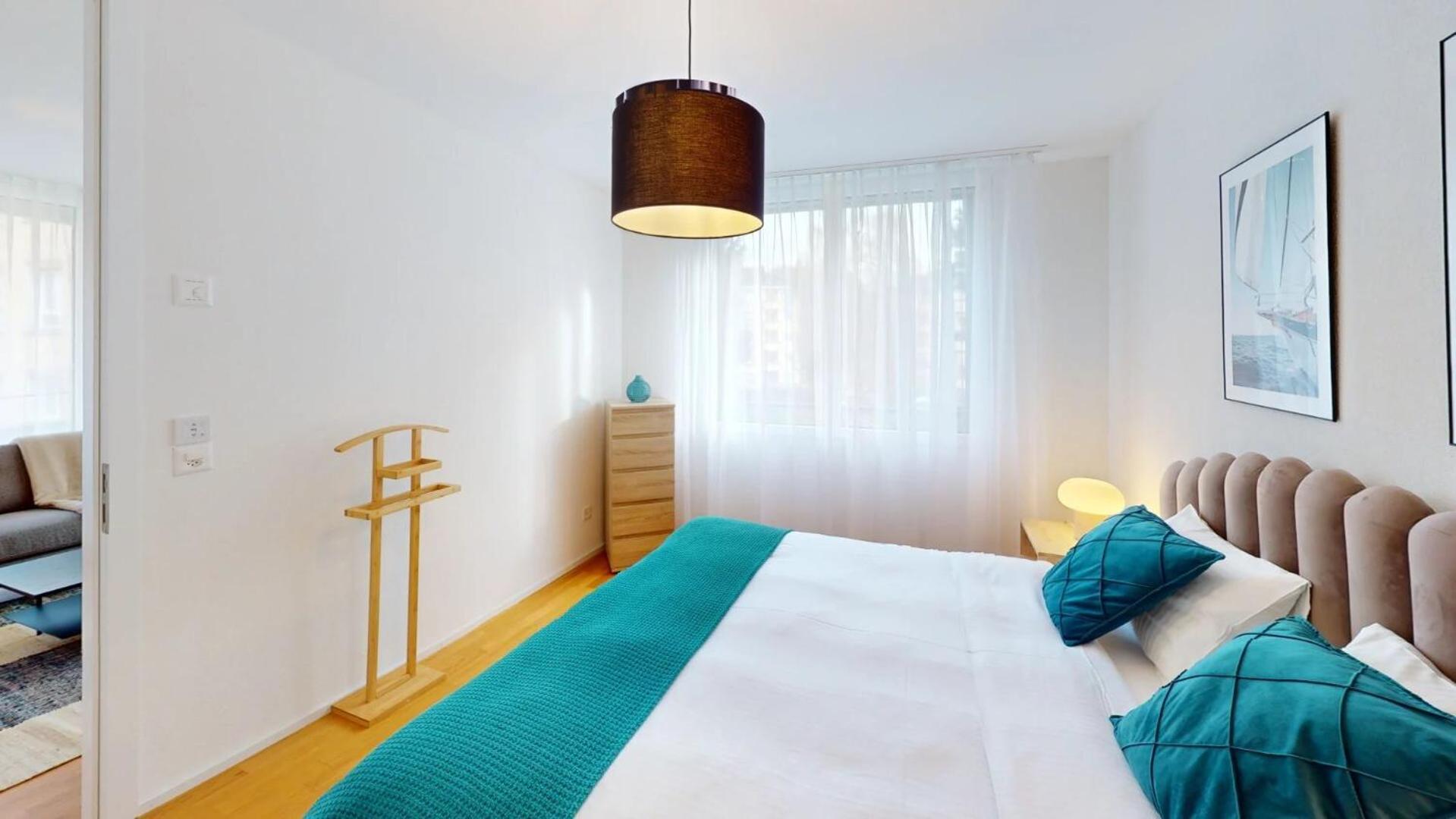 Center Apartments, Minutes Away From The Lake! Am53