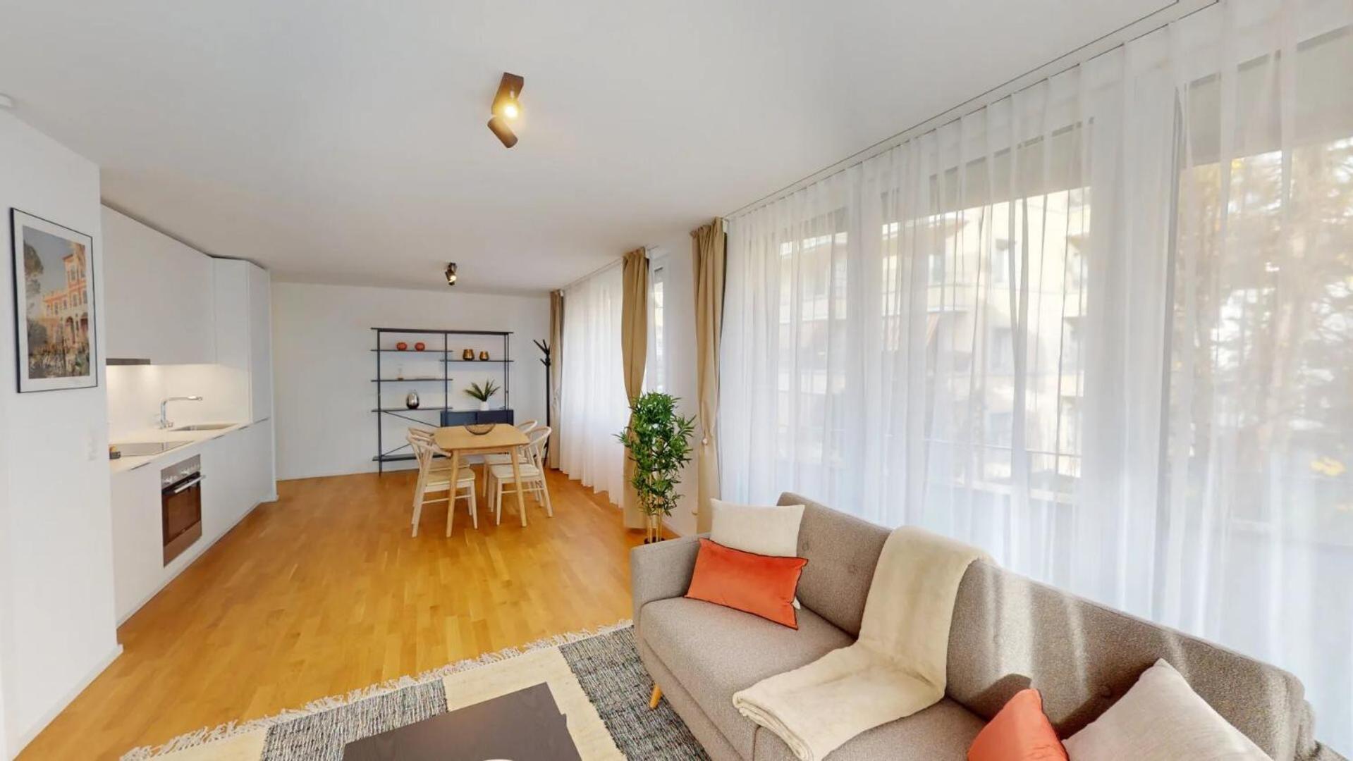 Apartment Center Apartments, Minutes Away From The Lake! Am53 *